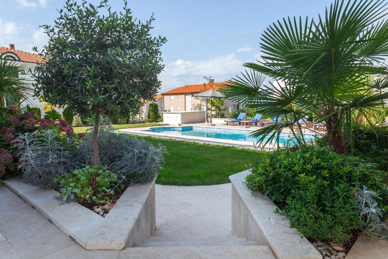 Deluxe Apartments Vila Carissa Malinska Exterior foto
